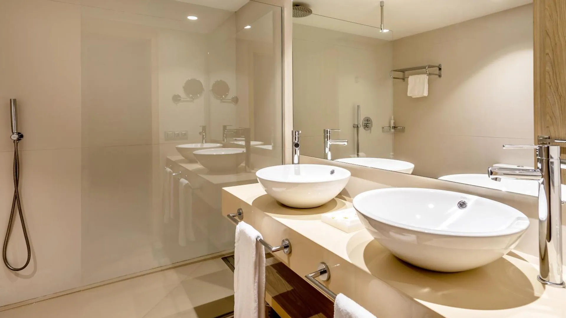 Aparthotel Viva Eden Lago Port de Alcudia
